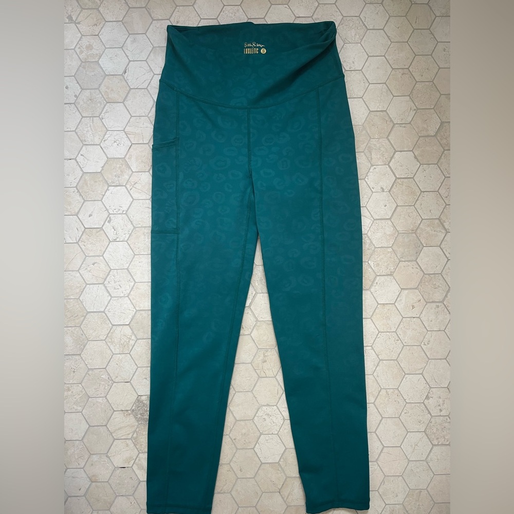 EUC Lilly Pulitzer 3/4 legging with pocket sz S